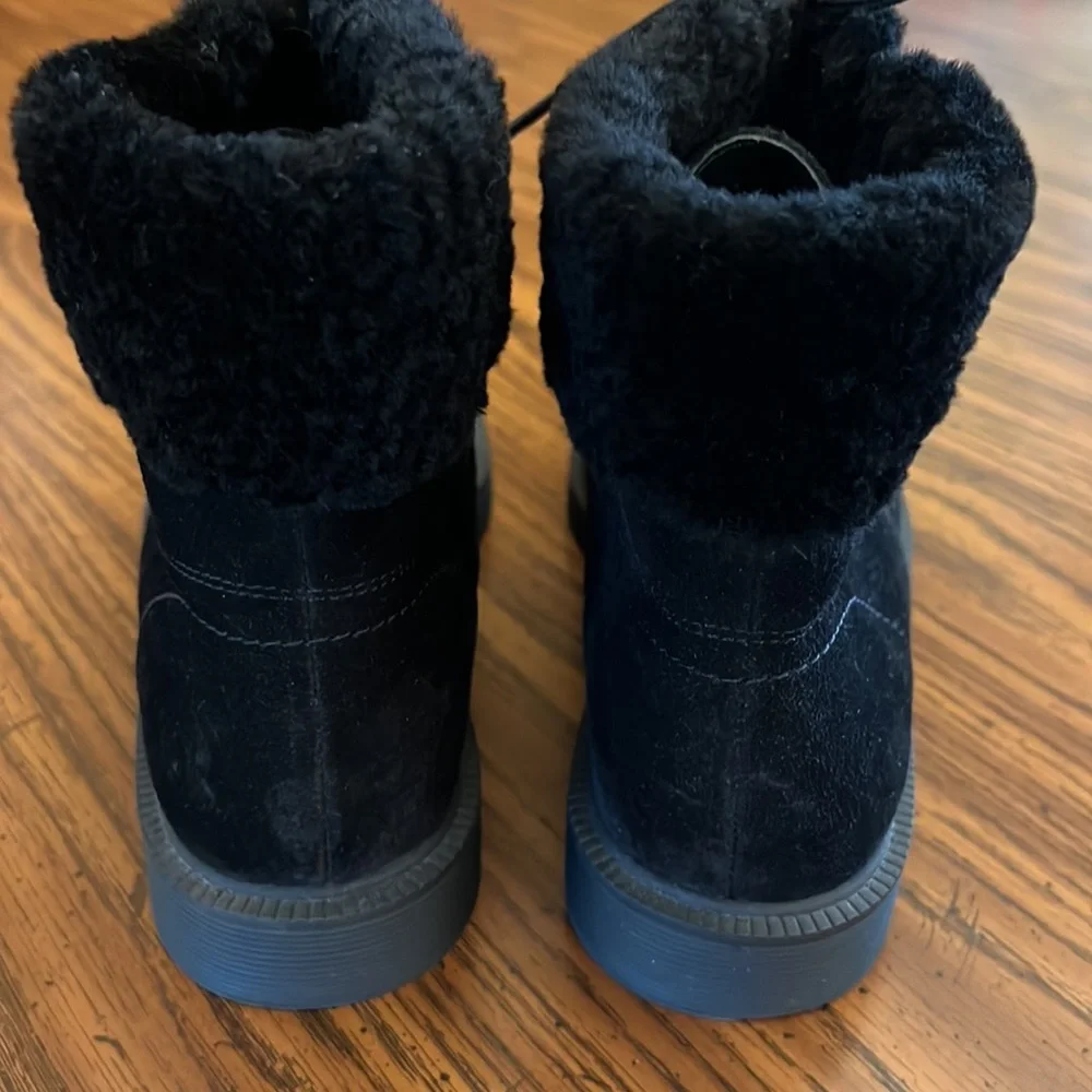 Water Repellent Shearling Fur Vince Hayes 2 Lace-up Hiker Boots Size 6.